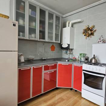 Продается 1-комнатная квартира, 56,7 м²