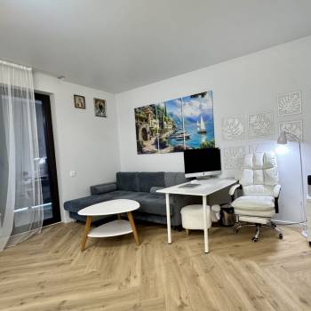 Продается 1-комнатная квартира, 47,4 м²