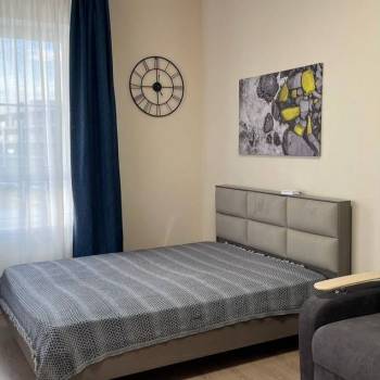 Продается 1-комнатная квартира, 45 м²