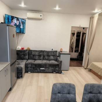 Продается 1-комнатная квартира, 42 м²