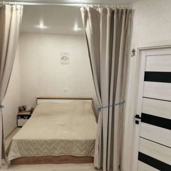 Продается 1-комнатная квартира, 42 м²