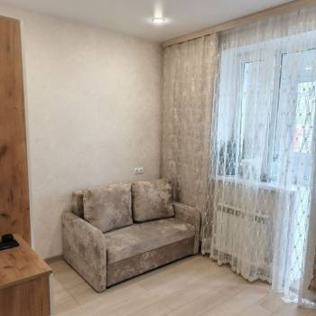 Продается 1-комнатная квартира, 42 м²