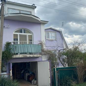 Продается Дом, 180 м²