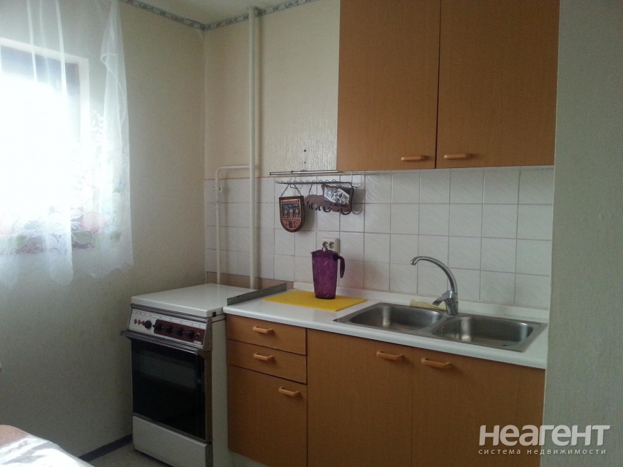 Сдается 1-комнатная квартира, 40 м²