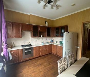 Сдается 2-х комнатная квартира, 80 м²