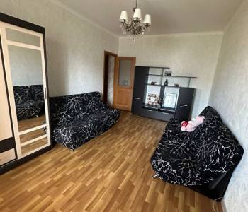 Сдается 2-х комнатная квартира, 80 м²