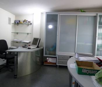 Сдается Торговое помещение, 234 м²