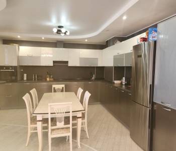 Продается Многокомнатная квартира, 154,4 м²