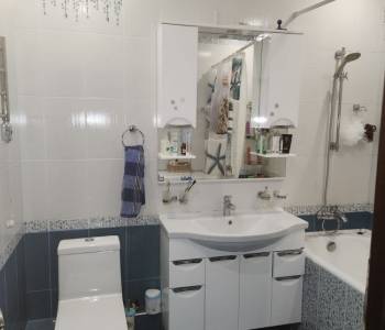 Продается Многокомнатная квартира, 154,4 м²