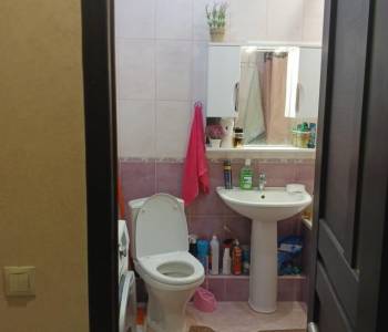Продается 1-комнатная квартира, 43 м²