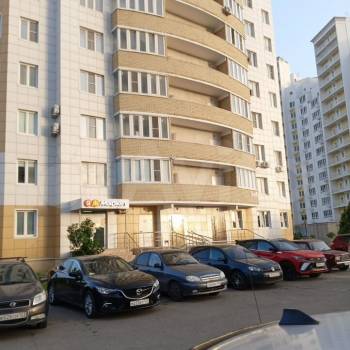 Продается 1-комнатная квартира, 37 м²