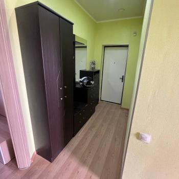Сдается 1-комнатная квартира, 42 м²