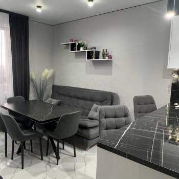 Продается 2-х комнатная квартира, 57 м²
