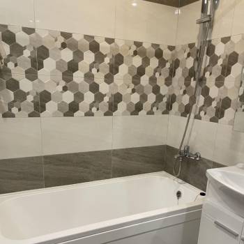 Сдается Многокомнатная квартира, 100 м²