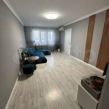 Продается Многокомнатная квартира, 78 м²