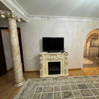 Продается Многокомнатная квартира, 150 м²