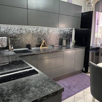 Продается 1-комнатная квартира, 43 м²