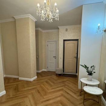 Продается 2-х комнатная квартира, 94 м²