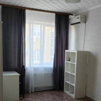 Продается 1-комнатная квартира, 35 м²