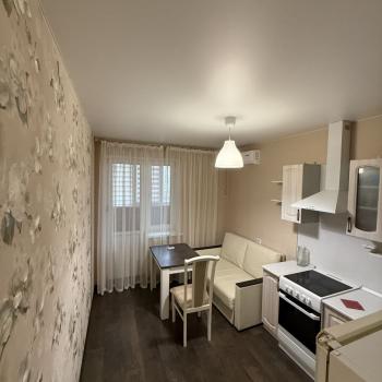 Продается 1-комнатная квартира, 41,8 м²