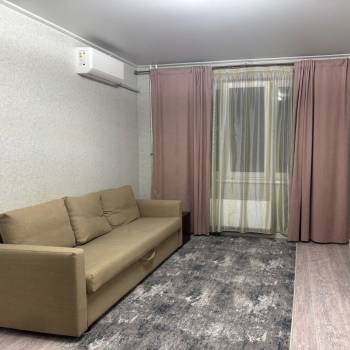 Продается 1-комнатная квартира, 37,8 м²