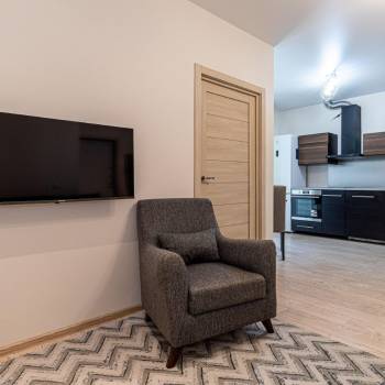 Продается 1-комнатная квартира, 42 м²