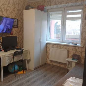 Продается 1-комнатная квартира, 32 м²