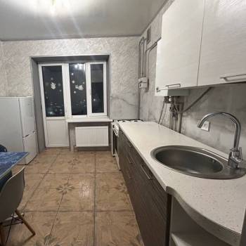 Продается 1-комнатная квартира, 39,7 м²