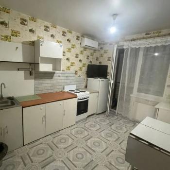 Продается 1-комнатная квартира, 41 м²