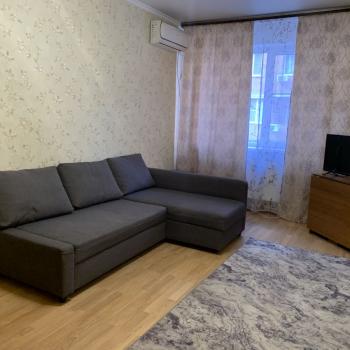 Сдается 1-комнатная квартира, 39 м²
