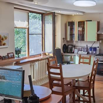 Продается Многокомнатная квартира, 101 м²