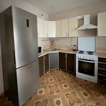 Продается 1-комнатная квартира, 58 м²