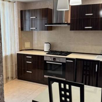 Продается Многокомнатная квартира, 74,5 м²