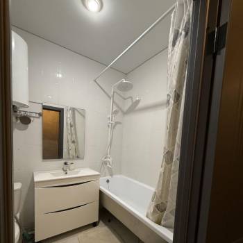 Сдается 1-комнатная квартира, 45 м²
