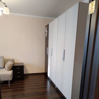 Продается 1-комнатная квартира, 36 м²