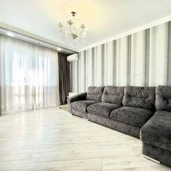 Продается 2-х комнатная квартира, 75 м²