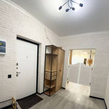 Продается 2-х комнатная квартира, 76 м²