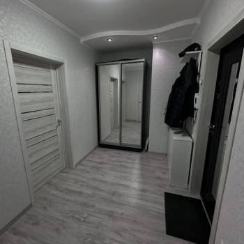 Продается 1-комнатная квартира, 43 м²