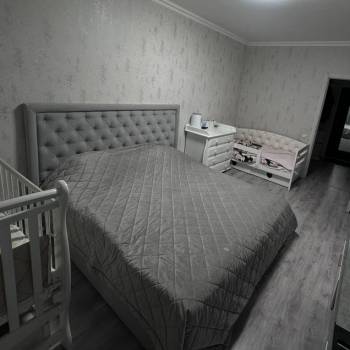 Продается 1-комнатная квартира, 43 м²