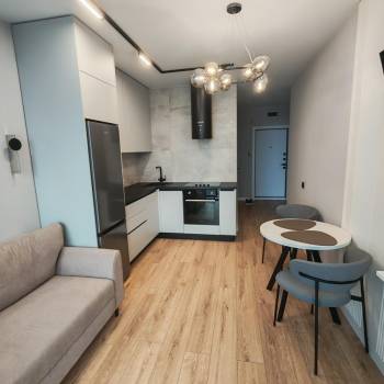 Продается 1-комнатная квартира, 48 м²