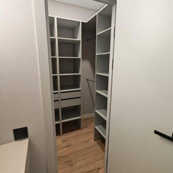 Продается 1-комнатная квартира, 48 м²