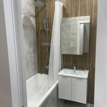 Продается Многокомнатная квартира, 33 м²