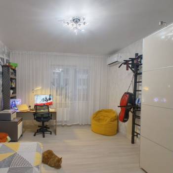 Продается 2-х комнатная квартира, 84,1 м²