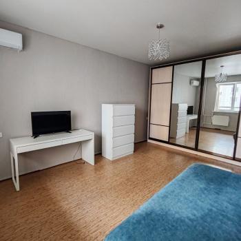 Продается 1-комнатная квартира, 43,5 м²