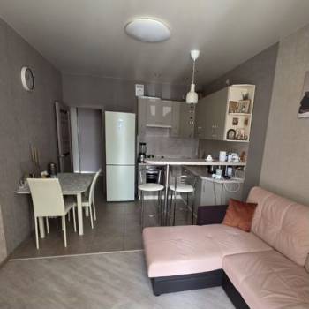 Продается 1-комнатная квартира, 52,7 м²