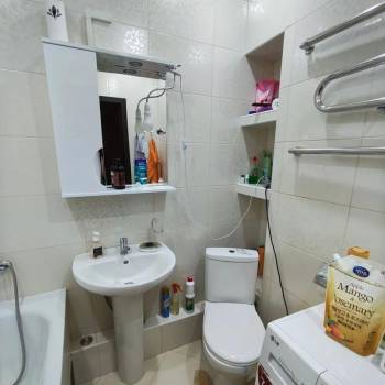 Продается 1-комнатная квартира, 37 м²