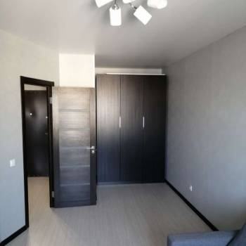 Продается 1-комнатная квартира, 38 м²