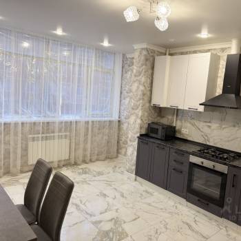 Сдается 1-комнатная квартира, 47 м²
