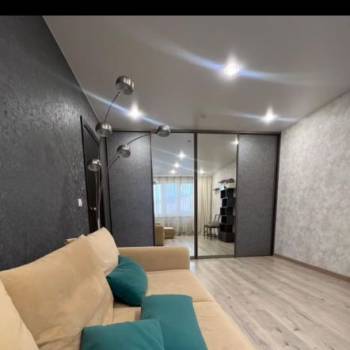 Продается 1-комнатная квартира, 38 м²