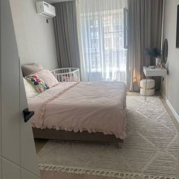 Продается 1-комнатная квартира, 41 м²